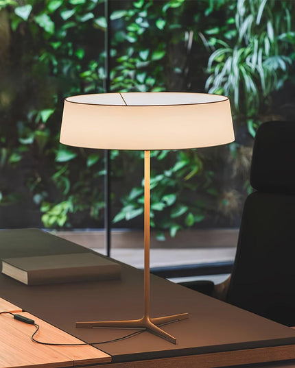 Dama Table Lamp